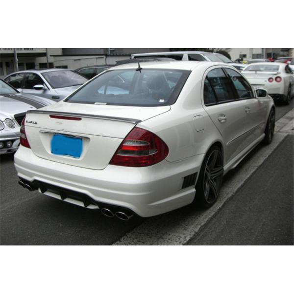 Pour Mercedes W211 kit de carrosserie FPR Matériau W211 E260 E350 Upgrade WALD Style kit de carrosserie