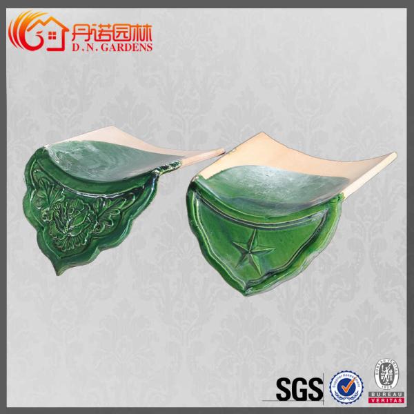 Зеленый цвет крыши плиток пагоды виска азиатского стиля китайский