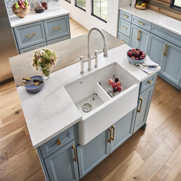 Custom Lacquer Surface Treatment Shaker Style Wood Kitchen Cabinet for Apartment