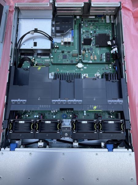 1288HV6 servidor 4 x 3,5 pulgadas disco es estándar