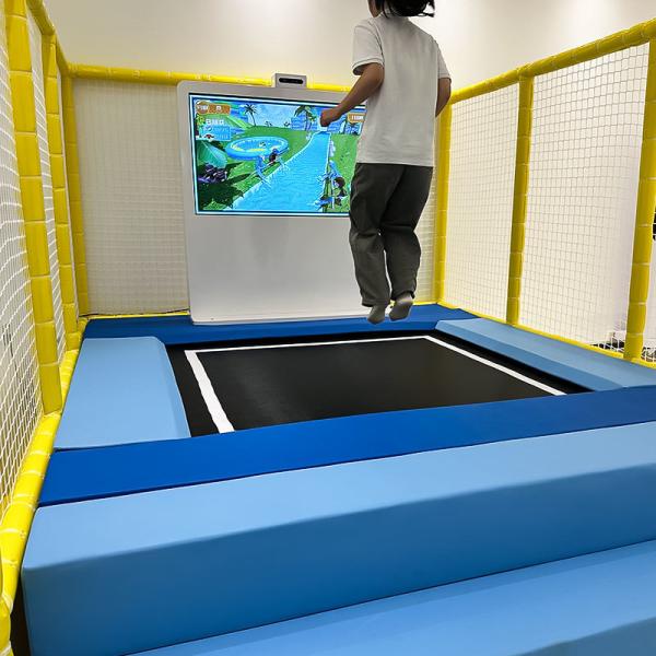 Indoor 55 pulgadas todo en uno Kinect Screen Juegos interactivos Trampolín Parque de niños Jardín de juegos Salto AR Trampolín para niños