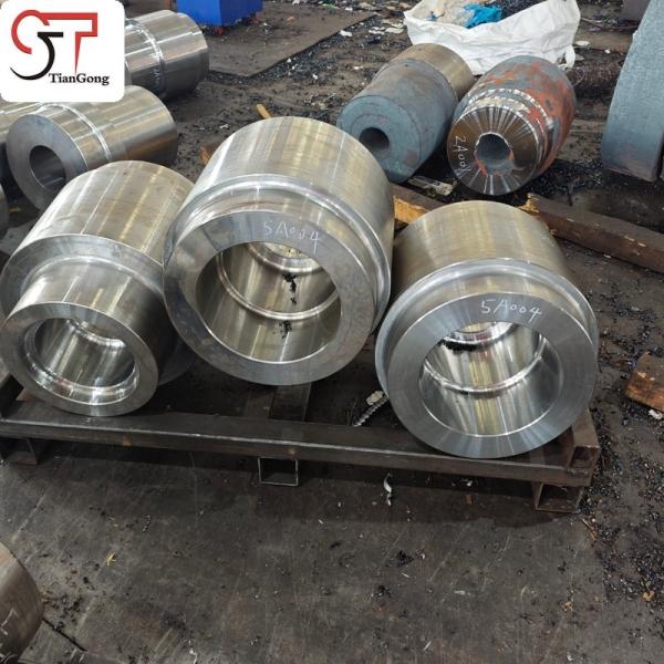 Cylindre forgé à matrice ouverte personnalisé pour systèmes hydrauliques mécaniques