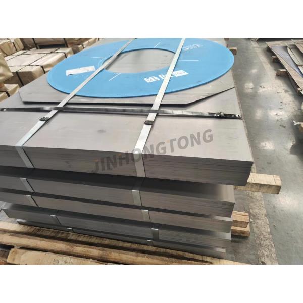 2.0-3.5mm Thickness Hot Rolled Carbon Steel Coil with Pickled and Oiled Finish