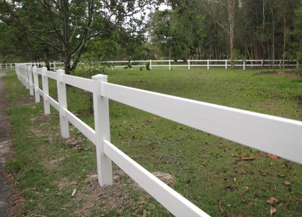 White PVC Anti-Climb Horse Farm Fence 4 Rails No Rot