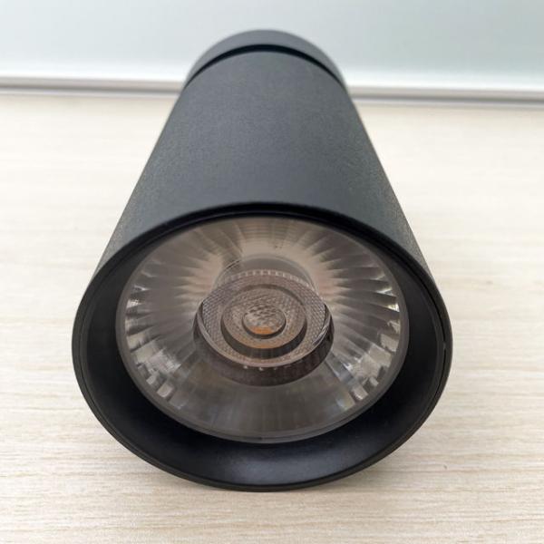 30w Aluminum LED Track Lights Transform Your Office and Exhibition Hall with Lighting