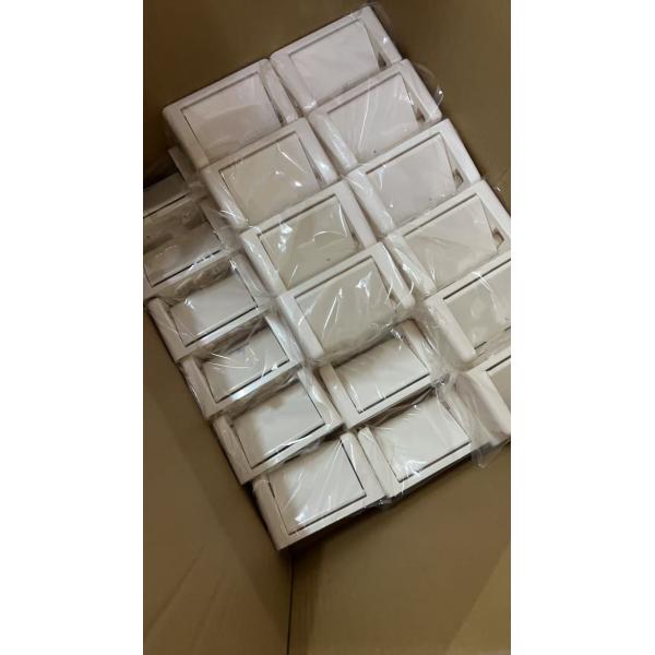 Porte-serviettes en papier pour le stockage de serviettes montées sur le mur, accessoire ménager pour les cuisines, salles de bains et toilettes.