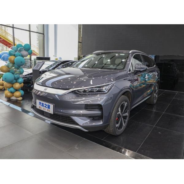 Toyota RAV4 Hybrid Adventure Edition 4WD Modelo con Techo Panorámico, Cámara Panorámica, Sistema de Mitigación de Daños por Choque, Radar Láser, Control de Crucero Automático, Puerta Trasera Eléctrica, Asientos de Cuero, Calefacción