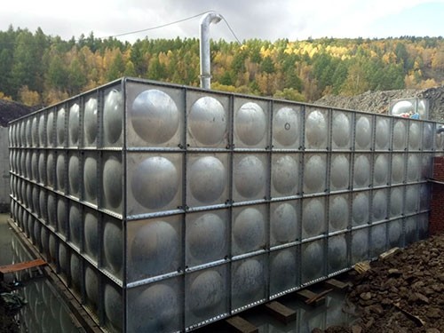 Скрепленная болтами собранная цистерна с водой горячего погружения гальванизировала пожаротушение панелей