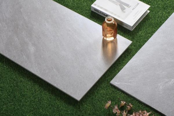 Parede interior resistente ao desgaste azulejos cerâmicos vidrados macios cinza 400x800mm para decoração e chuveiro