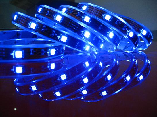 Good quality & competitive price blue 12V DC 120 Degree 5050 smd led flexible strip lights