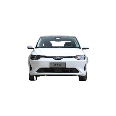 Veículos 2023 novos brancos de cruzamento elétricos puros da energia da escala 412km do carro elétrico de Dongfeng Fengshen E70 500