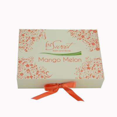 Cream Paper Folding Gift Box CMYK Printing  For Sweet Candy Packaging