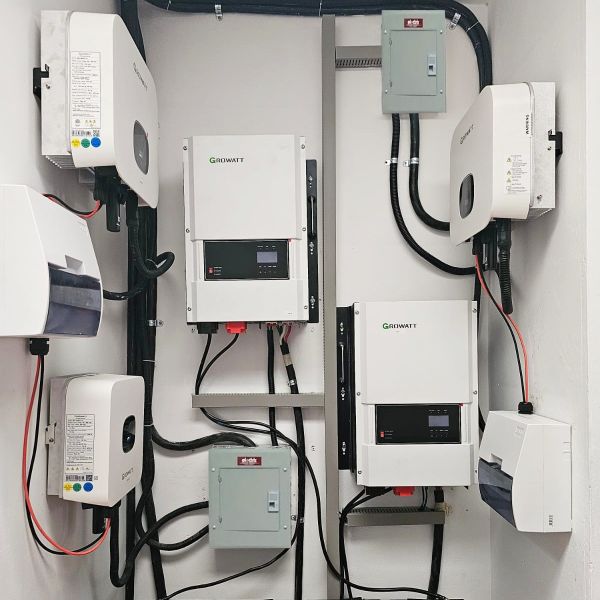 Growatt Inverters 10Kw 12Kw Split Phase Off Grid Hybrid Pure Sine Wave Inverter