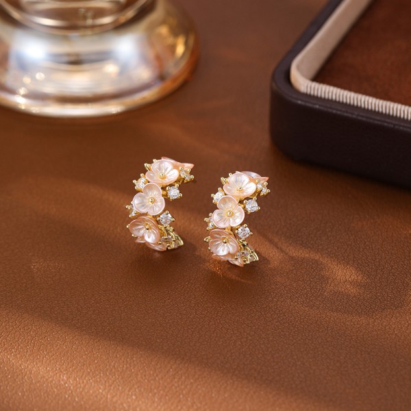 2025 New Fashion Brass Zircon Earrings 14K Gold Plated  CZ  Flower Shape Women Ear Hoop Jewelry Accessories