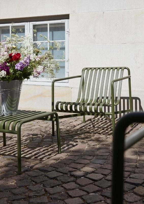 AJUNION Metal Outdoor Furniture Backyard Patio Chair Minimalist Steel Lounge Chair for Garden