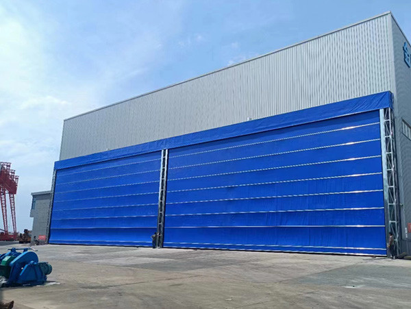 Quick Installation Prefab Steel Structure Hangar , Industrial Metal Airplane Hangar