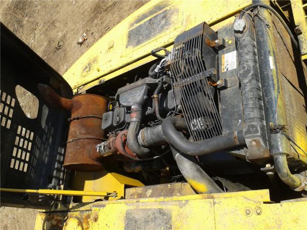 Used KOMATSU PC220-6 Crawler Excavator