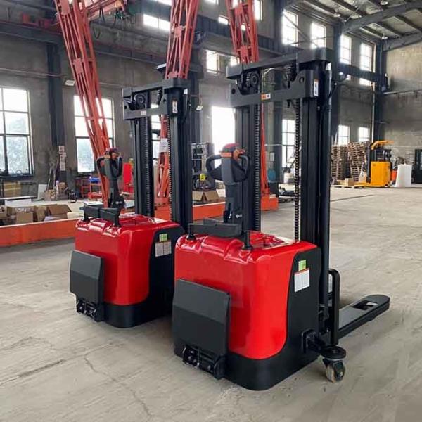 2500kg Electric Stacker 2 Stage 3.0m Mast Counterbalanced Stacker