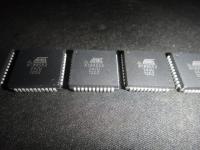 AT89S52-24JU PLCC44 ATMEL Chip de microcontrolador