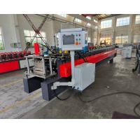 Máquina de moldagem de rolos de costura para revestimento de telhados de chapas metálicas com regulagem automática de largura