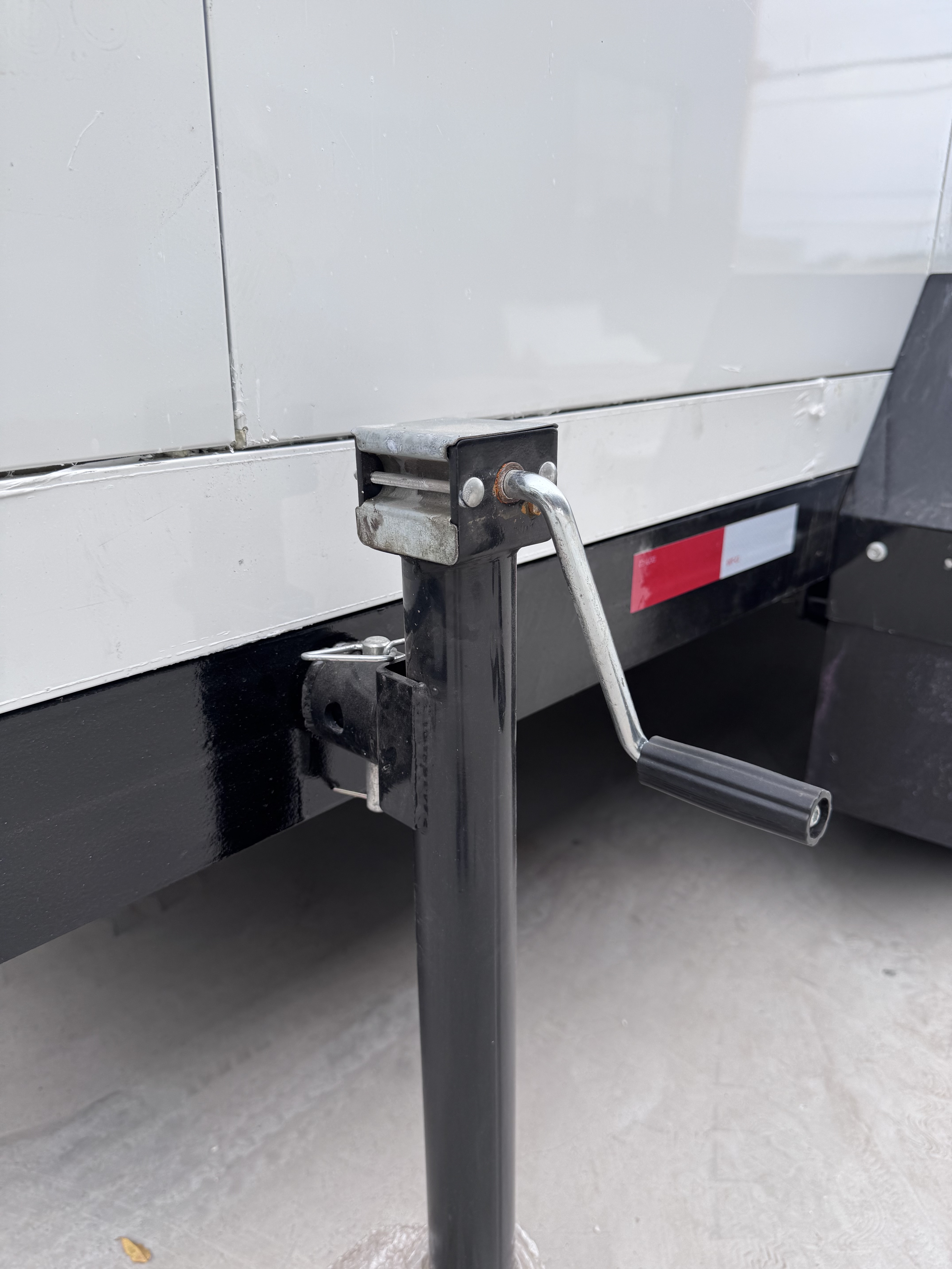 Refrigerated Truck with High Hardness Painted Steel for Durability and Dual-temperature Control with Customizable Refrigeration System