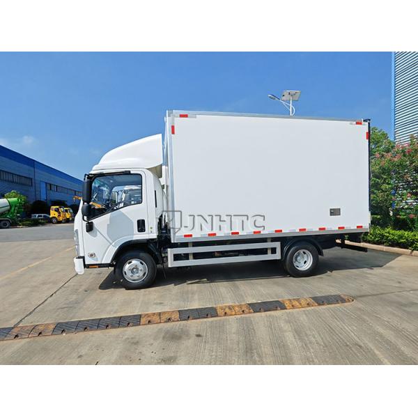 ISUZU 10 тонн полезной нагрузки 4x2 6x4 Box Van Cargo Truck с двигателем 205hp 240hp