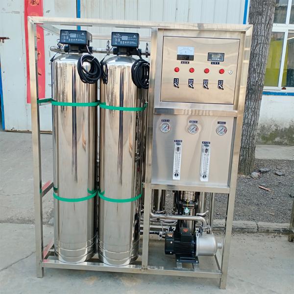 UF Module 0,0001-0,001um 500L Équipement de traitement de l'eau par osmose inverse pour l'eau pure