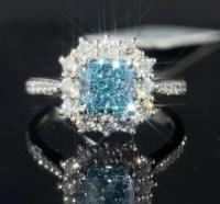 Anéis de diamante cultivados em laboratório azul 1.29ct Anel de presente de diamante sintético cortado em almofada para mulheres