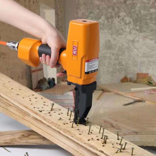 Pneumatic Air Nail Puller BD70 Nail Remover for Wood Pallets Max Nail Length 2 1/2IN