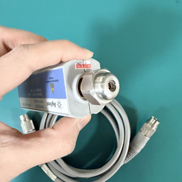 Keysight N4002A SNS Series Noise Source 10 MHz to 26.5 GHz with ENR 15 DB Plug-In Design