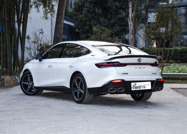138Kw 1.5T Auto Sedan MG7 High Speed Gas And Petrol  Cars