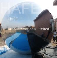 La boule argentée gonflable brillante de miroir/miroir avec du charme monte en ballon pour la célébration d'anniversaire de société