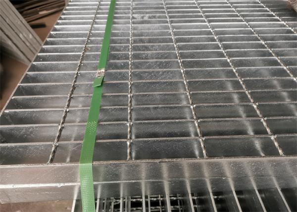 5mm Thick Q235 Carbon Steel Grating Plate Electric Galvanized