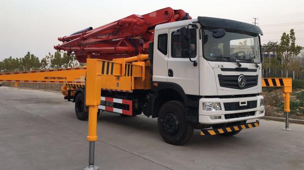 38m Truck Mounted Concrete Mixer Pump Truck Dongfeng Brand With Hydraulic Pump