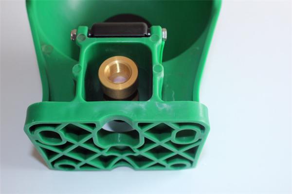 Poly Ethylene Cow Drinking Water Bowl Farm Feeding Water Equipment