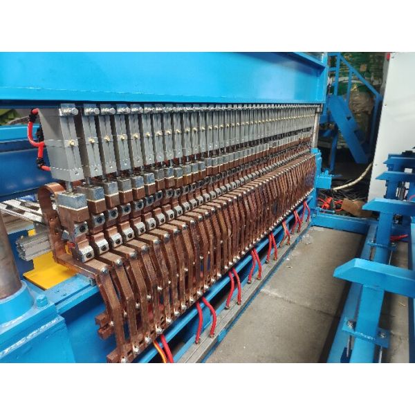 Fence Length 2.5m Transformer capacity160kva Curved Fence Mesh Welding Machine
