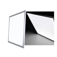 O painel interno integrado projeto da luz ilumina a lâmpada de parede 600 x 600 lisa 80w para o escritório