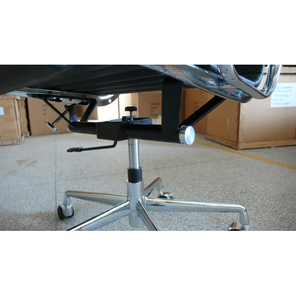 High Back Metal Office Ergonomic Chair , Standard Size Office Swivel Chair