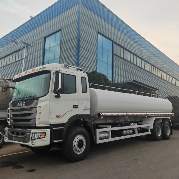 JAC Stainless steel Fresh Milk Edible Oil Transport Tank Water Tanker Delivery Truck