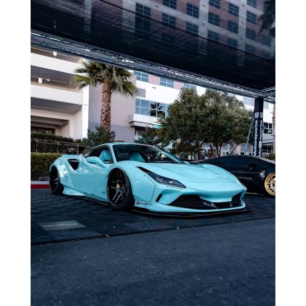 F8 Ferrari Auto Body Kit LB Style Spoiler en fibre de carbone bleue large de la lèvre
