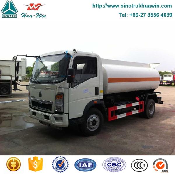 6000Liter fuel tanker truck for sale sinotruk howo 4x2 Dispenser Fuel Truck
