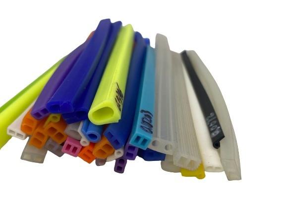 65±5/Customizable D Type Silicone Extrusions Flexible Heat Resistant Rubber Seal Strip