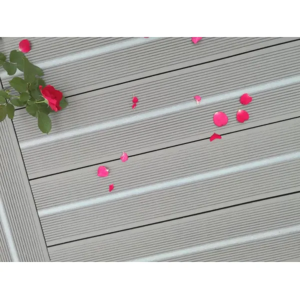 Outdoor Co Extrusion Plastic Wood Composite Decking WPC Noctilucent Floor