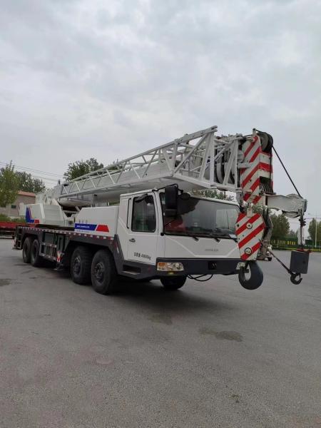 50 tonnes de grue de levage avec une hauteur de levage maximale de 40 m en excellent état