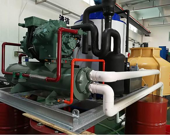 404a  Refrigerant Seawater/Saltwater Flake Ice Machine For Fishing Boat 5000kg/24h