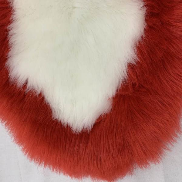 Поддельные промываемые ковры из овечьей кожи, окрашенные в бело-красный цвет