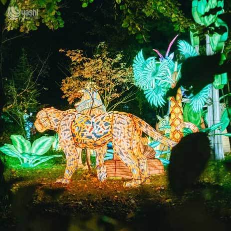 Custom Lynx Wildcat LED Lantern Set, Forest‑Theme Animal Light Sculpture With Pine Tree for Outdoor Night Lantern Show