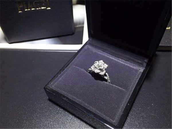 Piaget  full diamonds rose ring 18kt gold  with white gold or yellow gold