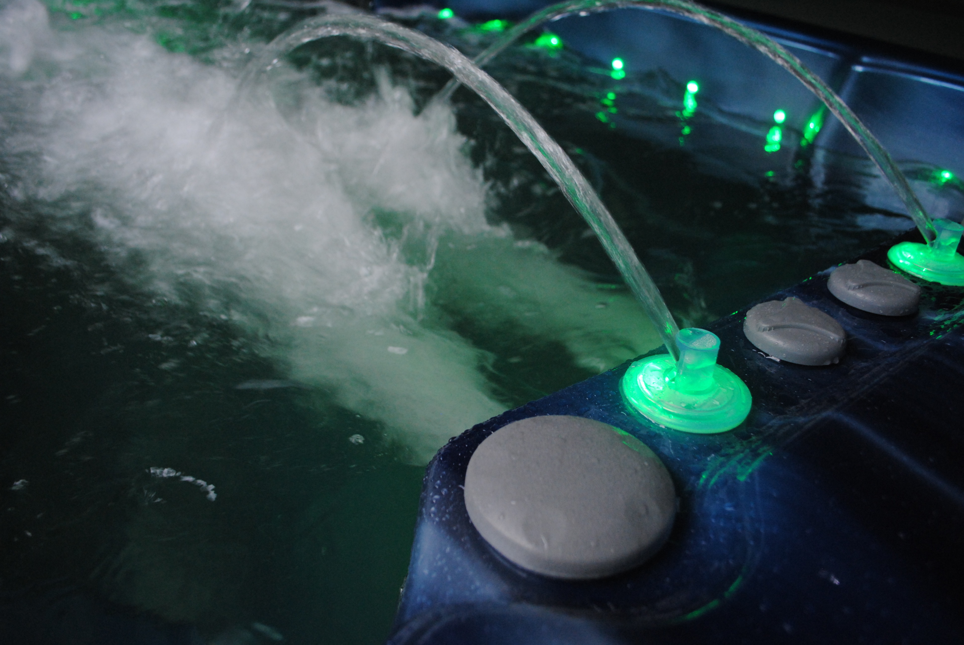 Long Rectangle Acrylic Whirlpool Massage Swimming Outdoor Bathtubs, 4000 * 2250 * 1170mm