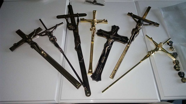 Крусес пластикос Реф ДП005 распятий крист украшения гроба размера 37.5км*14км католические пластиковые жульничают кристос